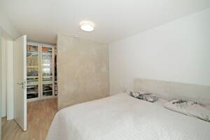 Moderne 2-Zimmer-Wohnung mit lichtdurchflutetem Ambiente, großzügigem Balkon – 81241 München – Vorschaubild 7