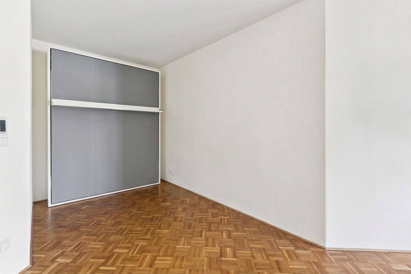 Studioapartment mit Stellplatz in bester City-Lage West für Architekturliebhaber – Berlin – Vorschaubild 8