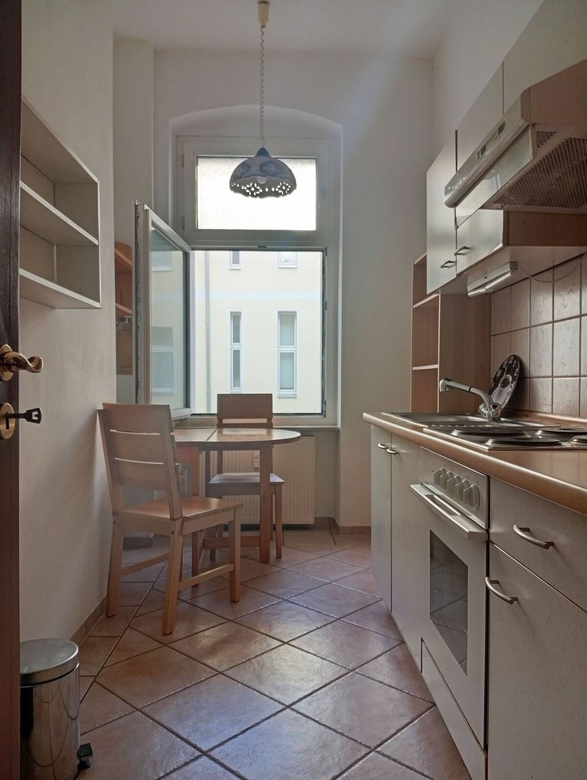 Super Altbau - Provisionsfrei - Top Lage – 10625 Berlin – Bild 1 von 9