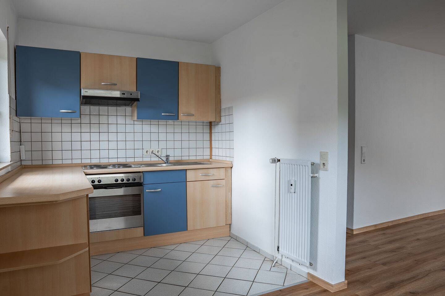 Frisch renovierte Maisonettewohnung mit Balkon + Küche in ruhiger Lage – Kassel – Vorschaubild 8