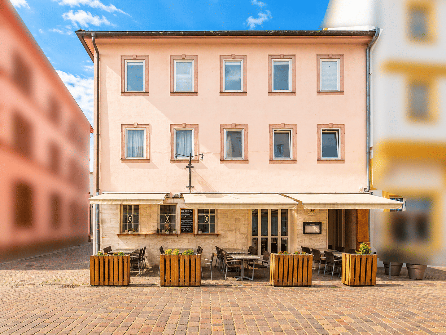 ++Wohn-/Geschäftshaus in Karlstadt zvk., über 7% Rendite, langfr. vermietet++