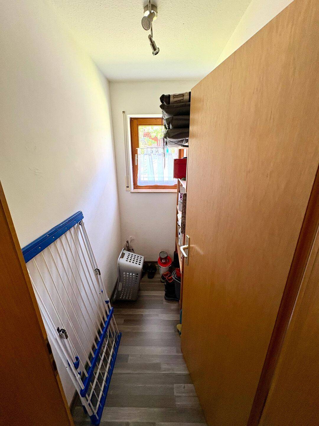Schöne Eigentumswohnung mit Balkon, Stellplatz und Kellerraum – Eschenburg – Vorschaubild 7