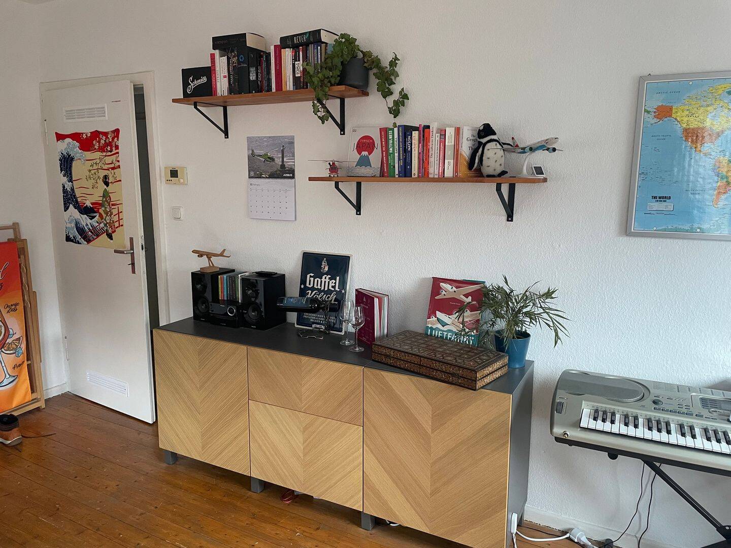 Möbliertes WG-Zimmer mit Balkonzugang in Aachen (Südviertel) – ab sofort bis Oktober – Aachen – Vorschaubild 2