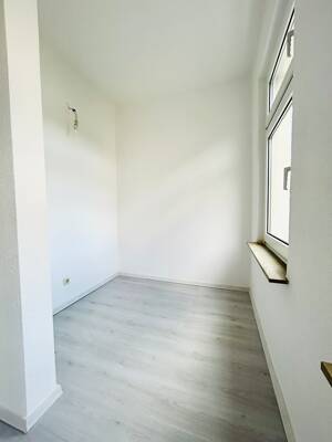 renovierte & attraktive 1-Raum Wohnung in Dölitz ab sofort zu vermieten – 4279 Leipzig – Vorschaubild 2