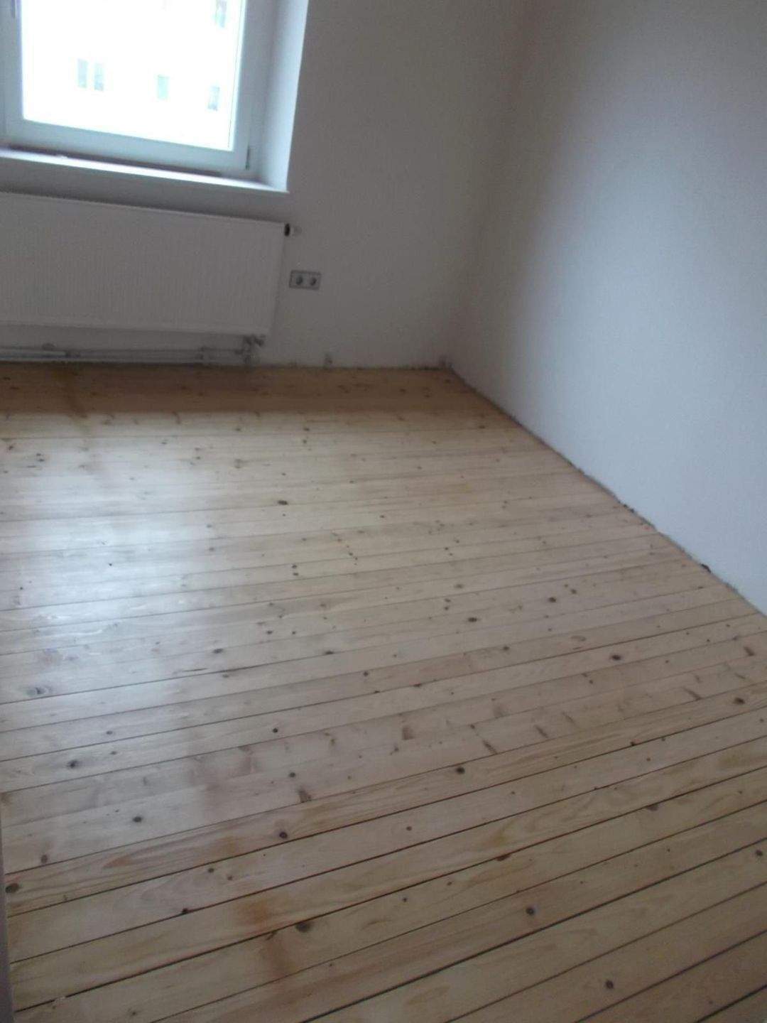 Schön renoviertes RMH mit Garten in Regensburg – Regensburg – Vorschaubild 7