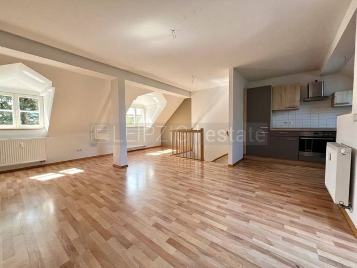 4-Zi-Maisionette, 2014 Kernsan. Dachterr., Bad mit Fbhz., WaDu u. Fenster, EBK, SP, Provisionsfrei! – 4289 Leipzig – Bild 1 von 9