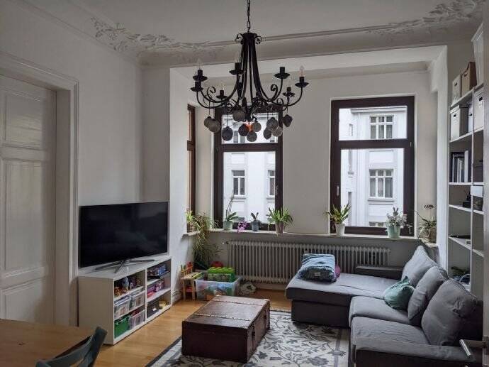 Östliches Ringgebiet: sehr attraktive 4 Zimmer-Wohnung mit Balkon