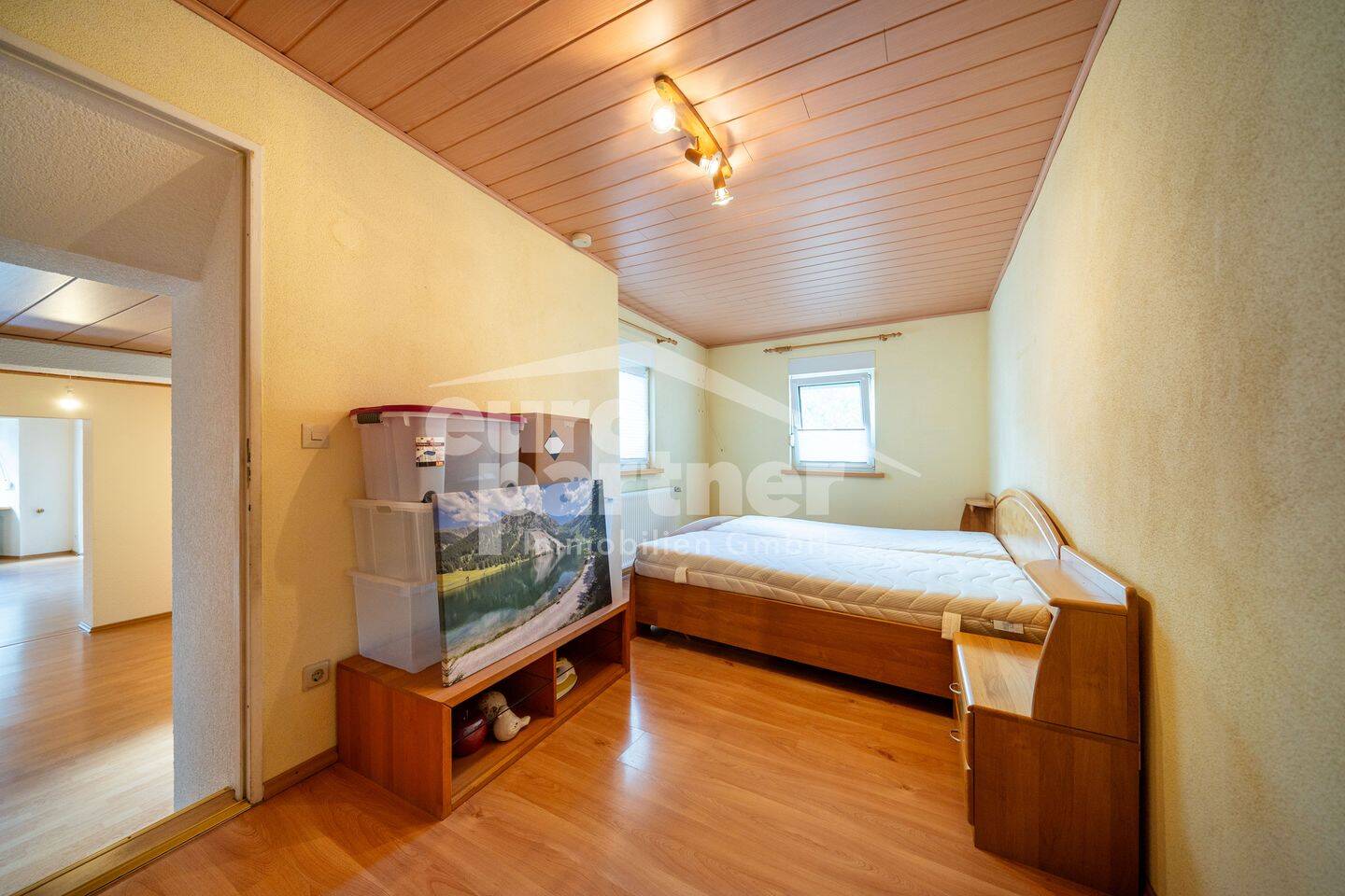 Großzügiges Wohnhaus mit Einliegerwohnung in Reichenbach! – Reichenbach – Vorschaubild 7