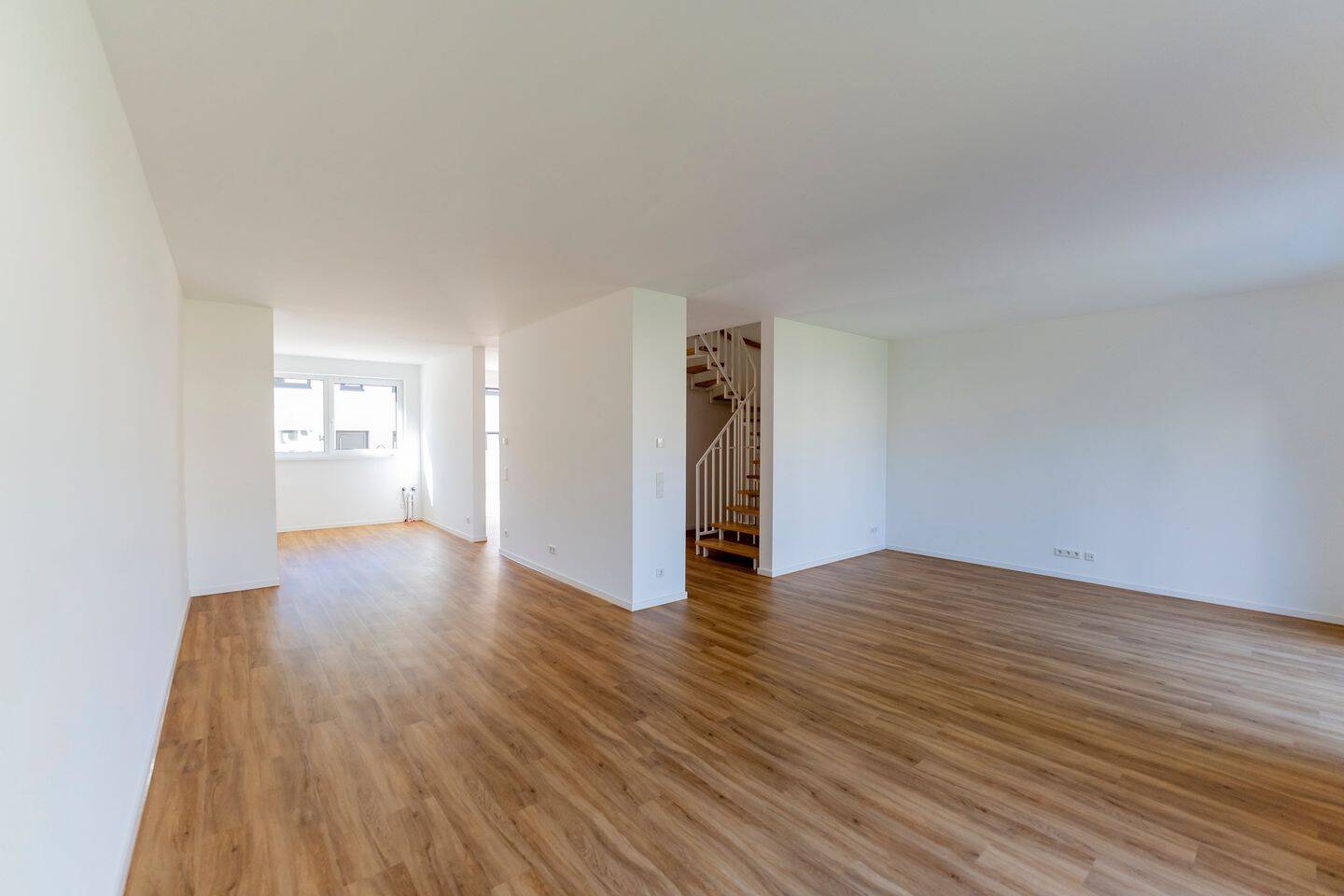 Exklusives Reihenhaus (4Zi) im Innenhof! *ab sofort verfügbar! – Mönchengladbach – Vorschaubild 7