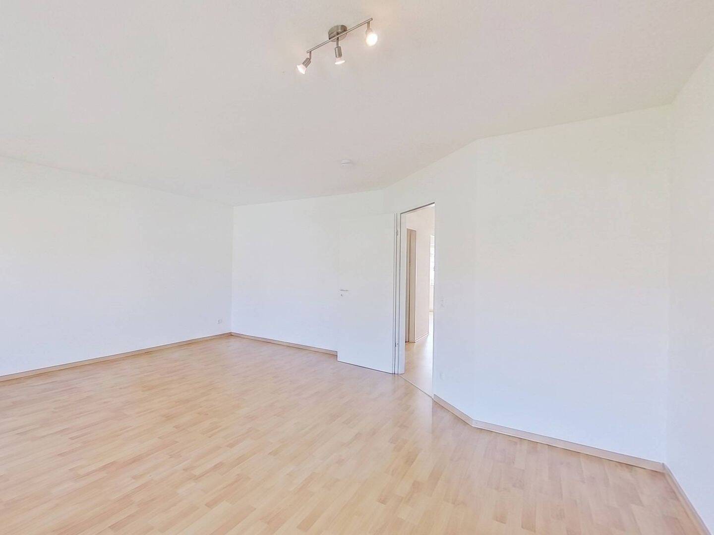 ** Umgeben vom Paunsdorfer Wäldchen: Schicke 2-Zimmer-Wohnung mit GARAGENSTELLPLATZ im Osten von Leipzig ** – Leipzig – Vorschaubild 3