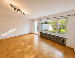 Charmante Doppelhaushälfte mit ausgebautem Dachgeschoss und Südgarten! – 80689 München – Vorschaubild 3