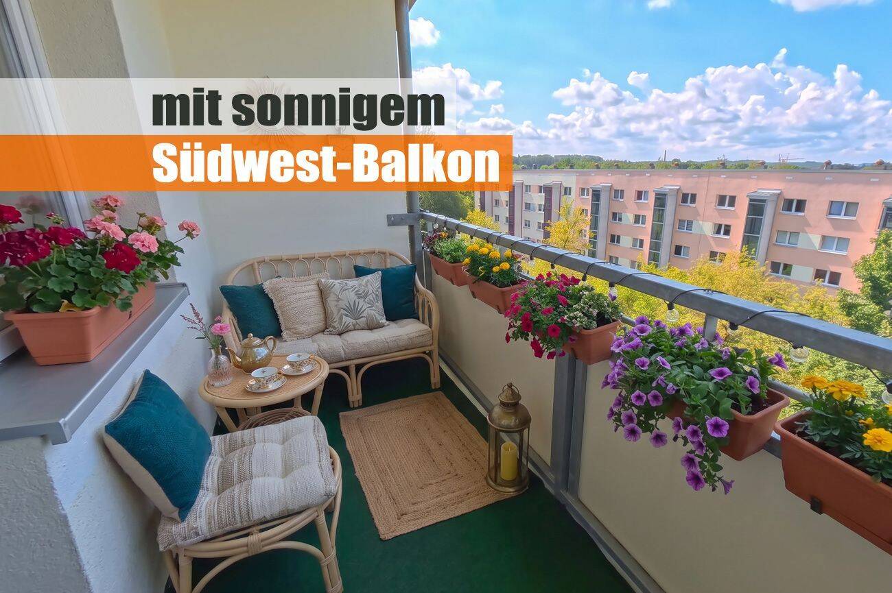 mit Einbauküche und sonnigem Südwest-Balkon