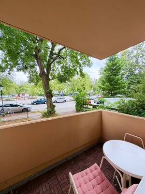 Stilvolle 2 Zimmer Wohnung mit Parkett, Balkon und Außenstellplatz in Lichterfelde – 12203 Berlin – Vorschaubild 8