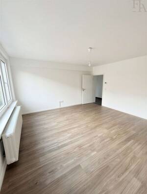 Provisionsfrei - Sanierte 2 Zimmer, große Küche, Duschbad, Loggia – 40215 Düsseldorf – Vorschaubild 5