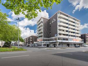 Wilhelmshaven: Zentrale 3-Zimmer-Wohnung mit Balkon, Aufzug und Keller in Heppens! – 26384 Wilhelmshaven – Vorschaubild 2