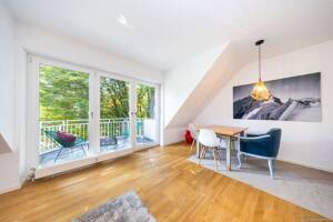 Bestlage Herzogpark: nahe dem Kufsteiner Platz & Isar. Helle 2-Zimmer-DG-Whg mit Dachterrasse & TG. – 81679 München – Vorschaubild 1