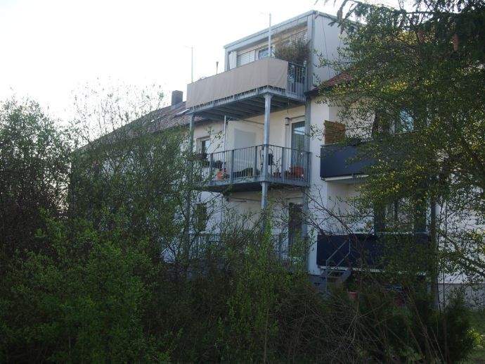 Nürnberg-Fischbach: 3-Zimmer-Wohnung mit 2 Balkonen und Wohnküche