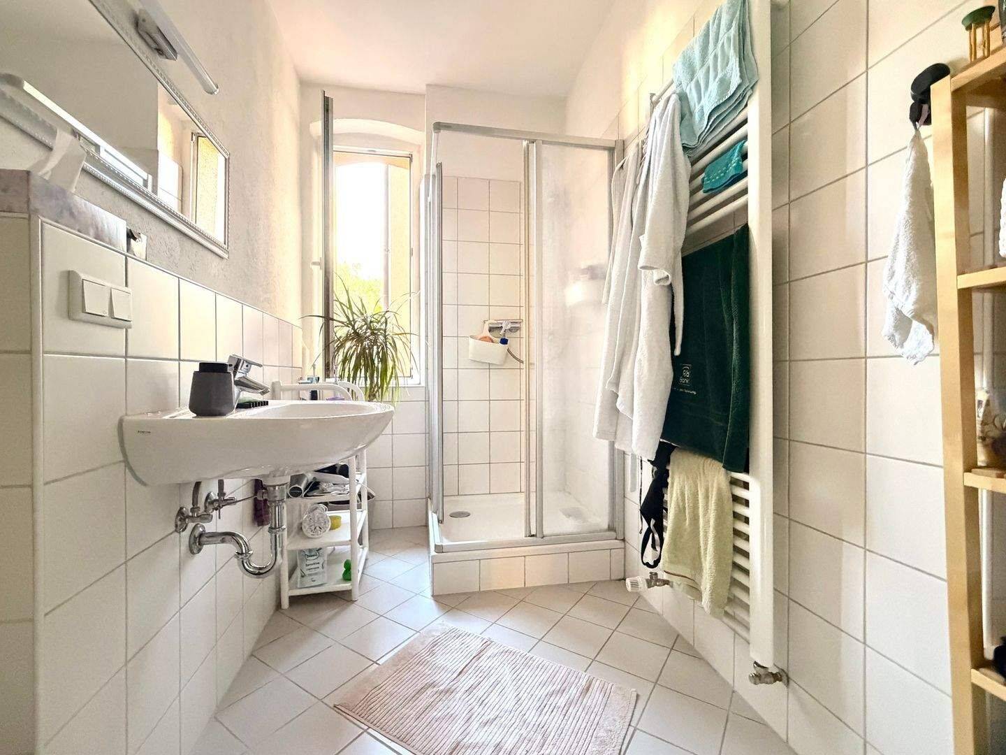 Großzügige Altbauwohnung im Nibelungenviertel – 4 Zimmer, hohe Decken & Tageslichtbad – Nürnberg – Vorschaubild 6