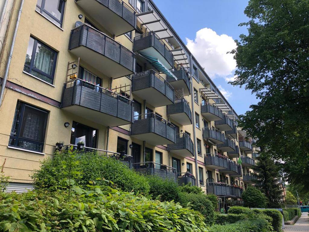 Geräumige 2-Raum-Balkonwohnung per Aufzug erreichbar