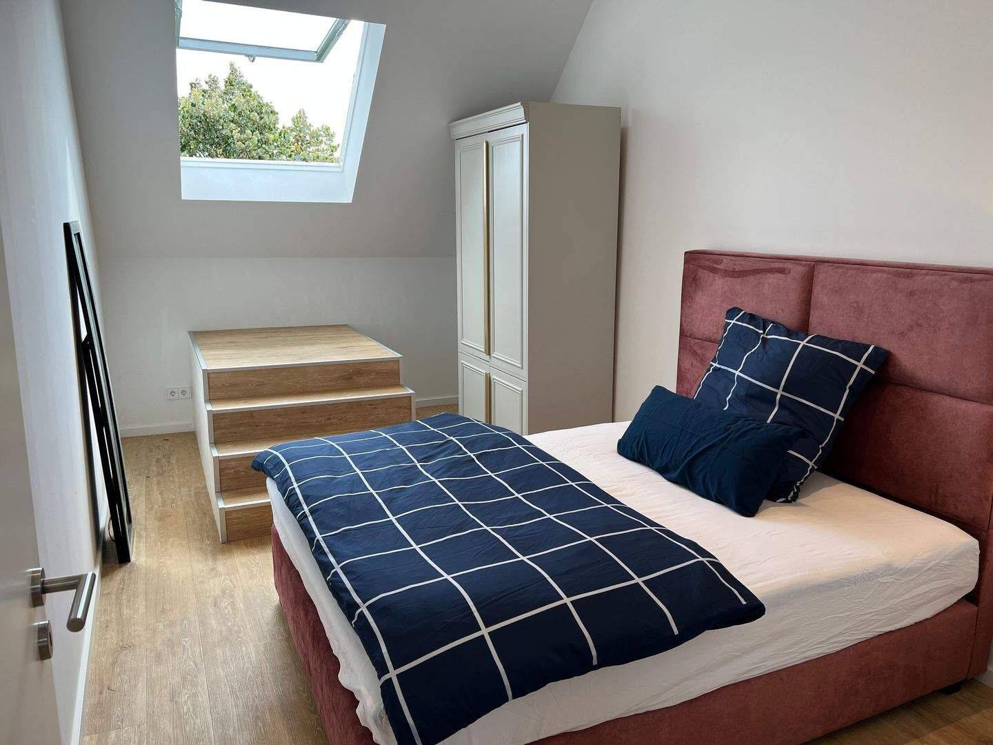 Zentral & ruhig wohnen am Park: Stilvolle möblierte 2-Zimmer-Wohnung in Düsseldorf (Lessingstr.) – Düsseldorf – Vorschaubild 3