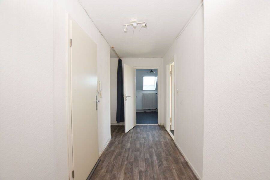 Selbstnutzung oder Anlage: Renovierungsbedürftige 2-Zimmer-Wohnung in Braunschweig! – Braunschweig – Vorschaubild 3