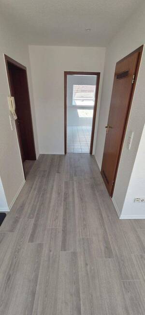 GELEGENHEIT!!! TOP RENOVIERTE 3 ZIMMER DACHGESCHOSS WOHNUNG in DUISBURG - RHEINHAUSEN - MITTE!!! – 47226 Duisburg – Vorschaubild 5