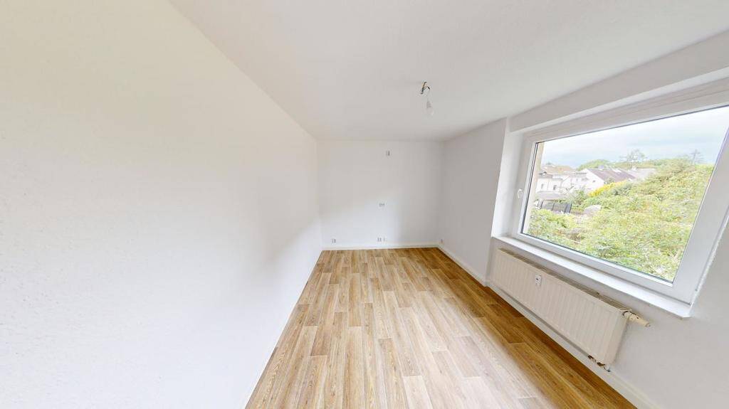 Wunderschöne Familienwohnung in idyllischer Lage – Chemnitz – Vorschaubild 2