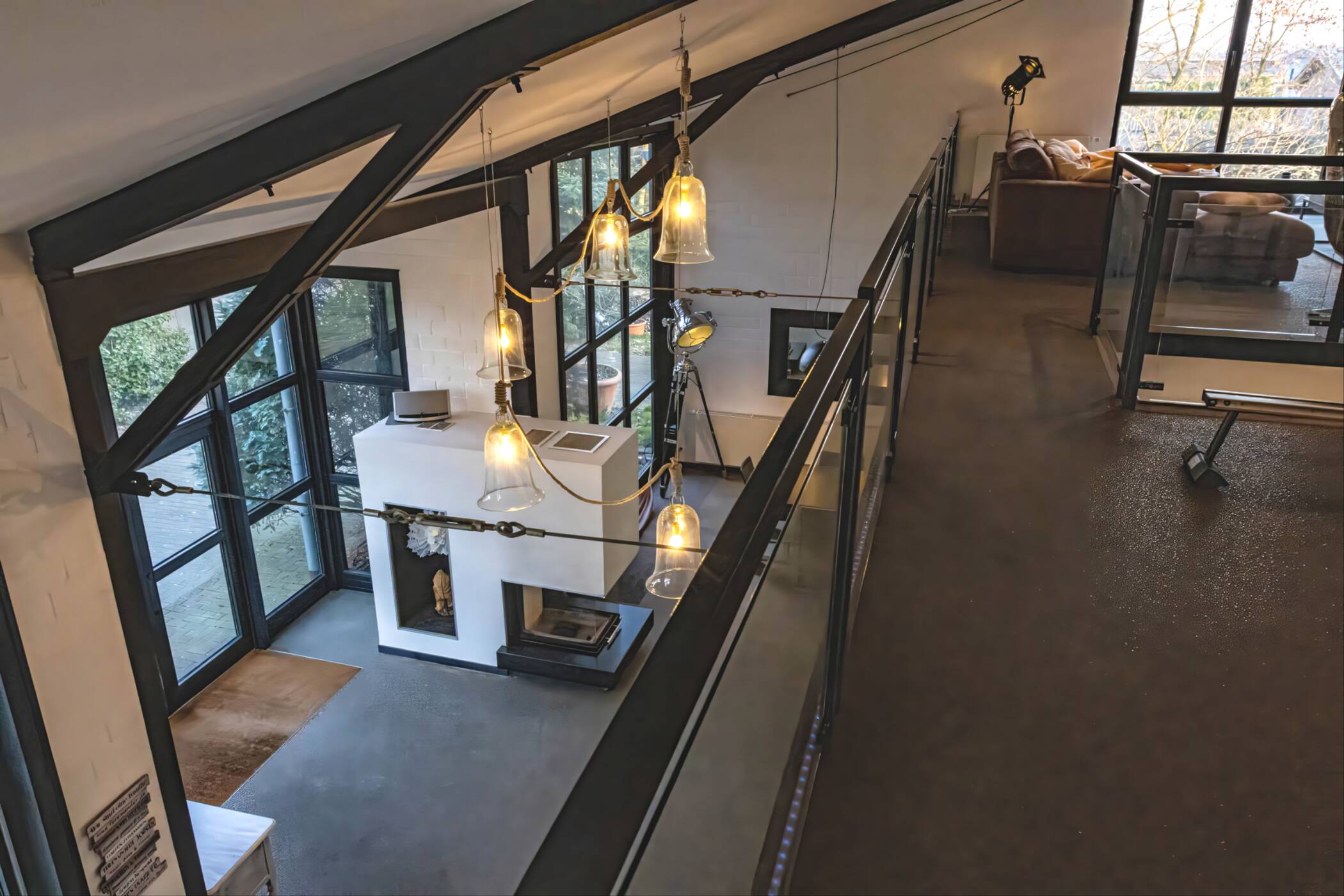 Luxuriöses Wohndomizil mit Gewerbeflächen, einem großen Einfamilienhaus und einem Blockhaus! – Dorsten – Bild 1 von 9