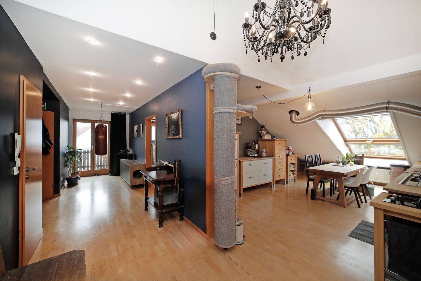 3- Zimmer  Wohnung mit Loft-Charakter im Grünen