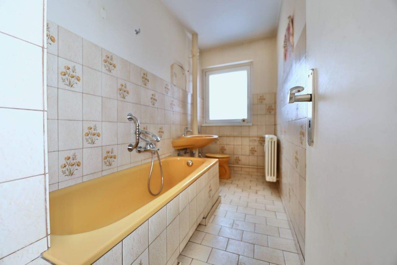 MIT SÜD-BALKON - BEGEHRTE LAGE ZWISCHEN KUDAMM & GRUNEWALD - ZUM SELBSTGESTALTEN – Berlin – Vorschaubild 3