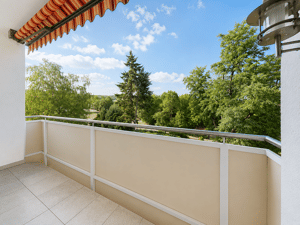 Charmante 3-Zimmer-Wohnung mit Loggia und individuellem Gestaltungspotenzial.