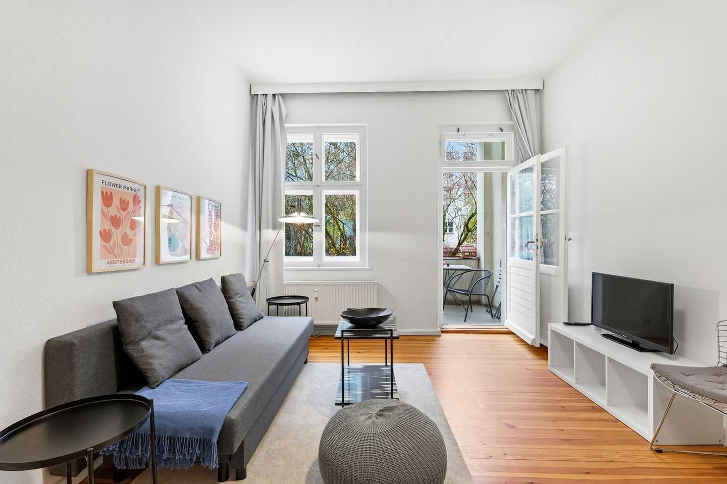 ***2-Zi.-Altbau-Wohnung mit Terrazzo-Highlight in Prenzlauer Berg*** – Berlin – Vorschaubild 2