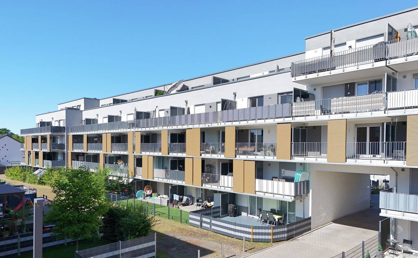 Neuwertige 4-Zimmer-Wohnung mit Loggia & TG-Stellplatz im modernen Neubauquartier – Augsburg – Vorschaubild 2
