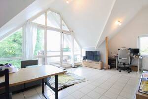 Charmante 2-Zimmer-Wohnung mit Loggia und Tiefgaragenstellplatz – 61381 Friedrichsdorf – Vorschaubild 2