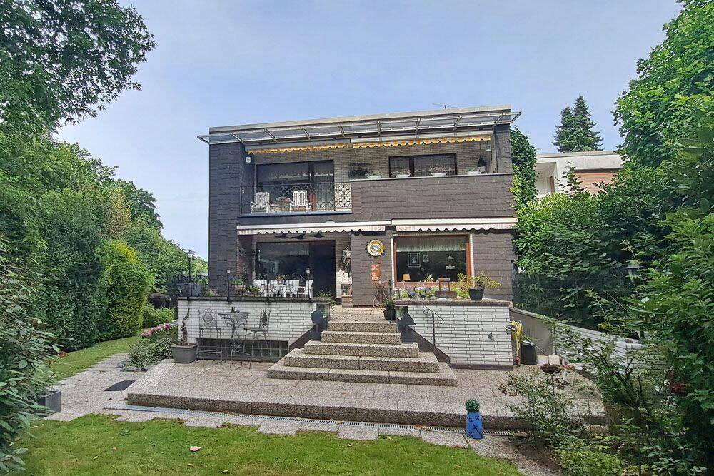 Großzügiges Zweifamilienhaus in ruhiger, grüner Wohnlage – Bochum – Vorschaubild 2