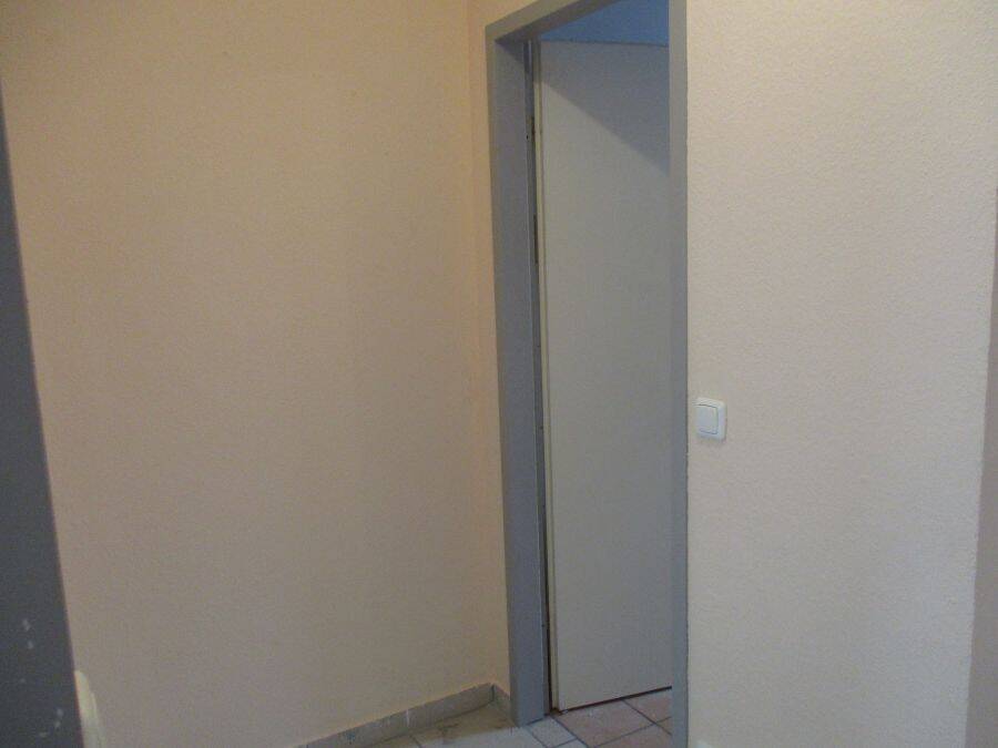 Provisionsfrei* Geräumige 4-Zi.-Wohnung m. Stellpl., Altendorfer Straße, 1.OG – Essen – Vorschaubild 6