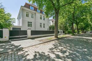 Luxus auf allen Ebenen - saniertes Anwesen in Lichterfelde-West – 12205 Berlin – Vorschaubild 2