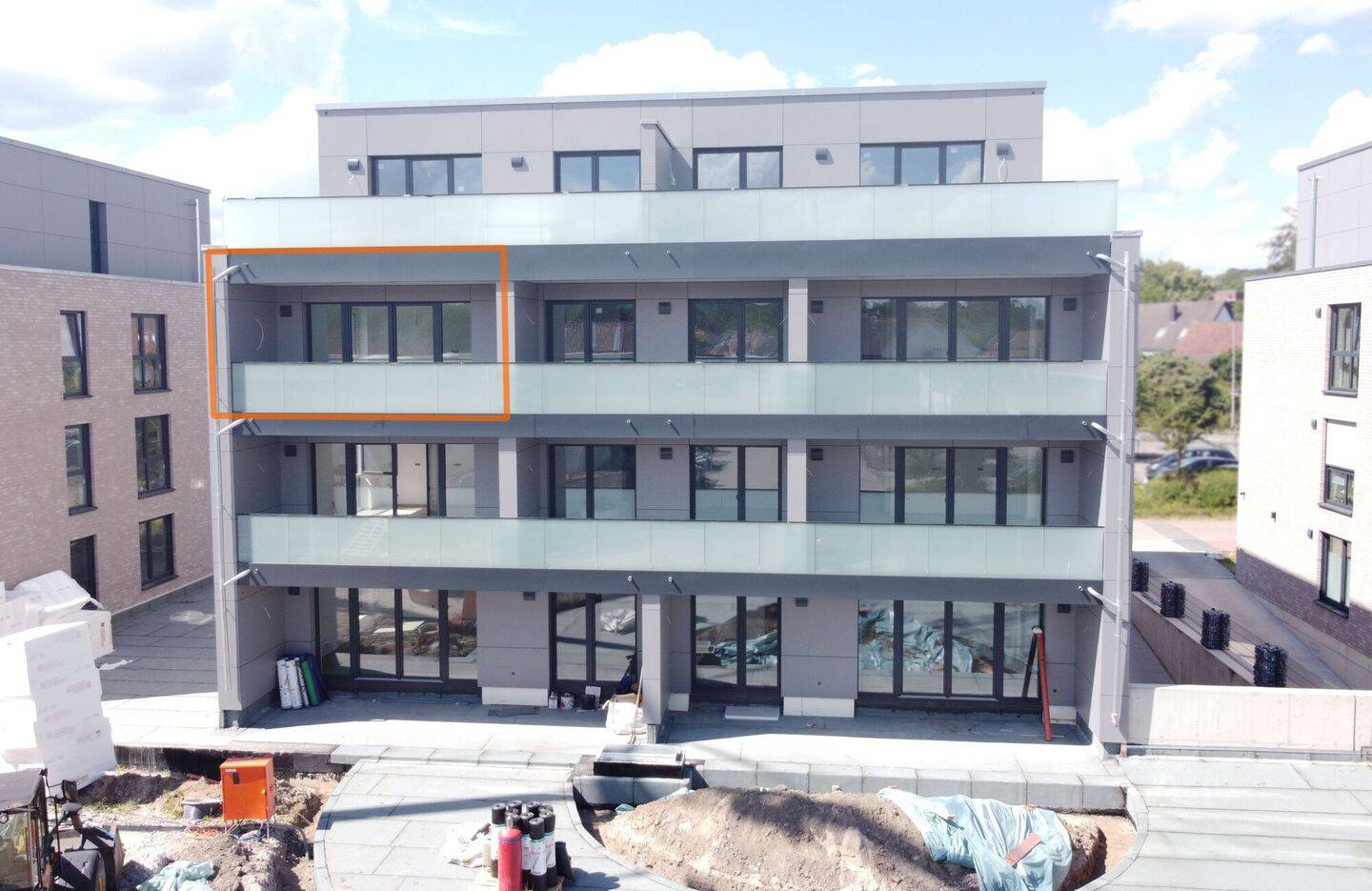 *Ein echter Hingucker* Schicke Wohnung mit Terrasse in toller Lage