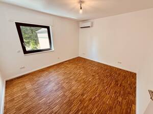 Maisonette-Traum in Alt-Weiden: Galerie, großzügige Dachterrasse und moderne Wärmepumpe – 50858 Köln – Vorschaubild 9