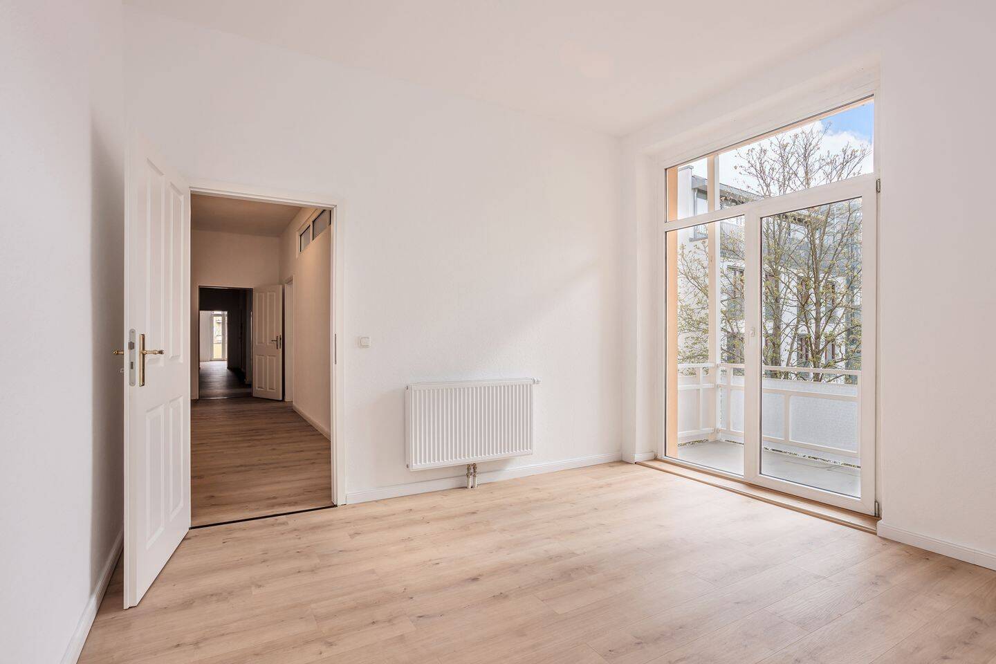 Stilvoll renovierte 4-Zimmer-Altbauwohnung in ruhiger Lage – Berlin – Vorschaubild 6