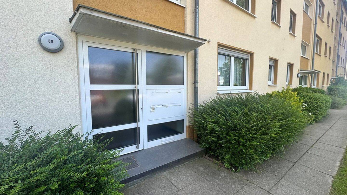 ** PROVISIONSFREI ! ** 4- Raum- ETW in D- Lörick, Niederdonker Str. 39 mit Balkon, ab sofort frei ! – Düsseldorf – Vorschaubild 5
