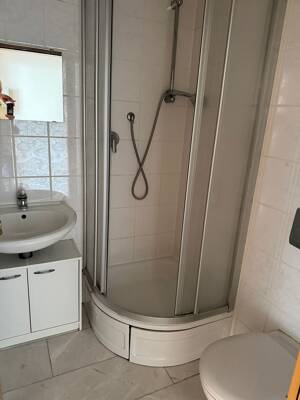 1-Raum-Whg. mit Küchenzeile in ruhiger Lage – 7751 Jena – Vorschaubild 3