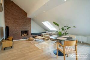 AIRPORT-LOFT ++ Lichtdurchflutet, komplett möbliert, mit Loggia & Stellplatzoption – 22335 Hamburg – Vorschaubild 2