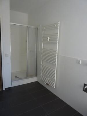 Moderne 4,5 Zimmer Wohnung mit Wohnküche – 6118 Halle (Saale) – Vorschaubild 7