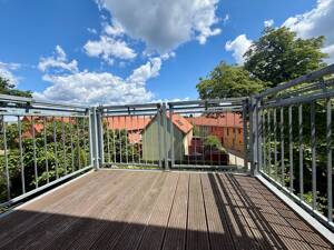 CHARMING PERIOD APARTMENT WITH KITCHEN, BATHTUB & SUNNY BALCONY IN PRIME POTSDAM ! – 14469 Potsdam – Vorschaubild 1