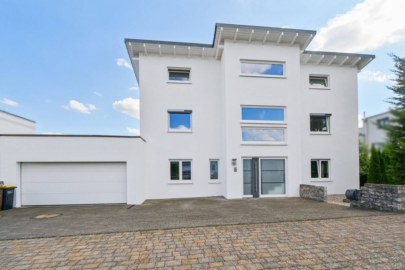 Architektur trifft Lebensqualität - Individuelles Designerhaus in begehrter Lage von Baunatal