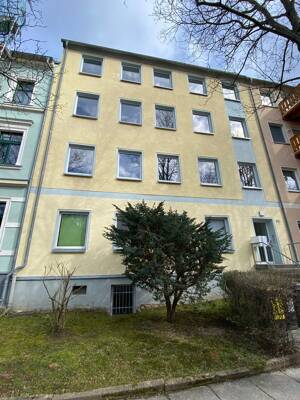 Ruhig wohnen mit guter Anbindung - Moderne 1-Raum-Wohnung im 1. Obergeschoss