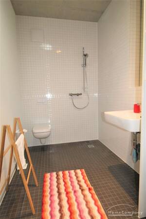 22540 HomeCompany Dresden Möbliert/Furnished großzügiges Architektenstudio mit Balkon und Blick ins Grüne max. 2 Personen – 1127 Dresden – Vorschaubild 6
