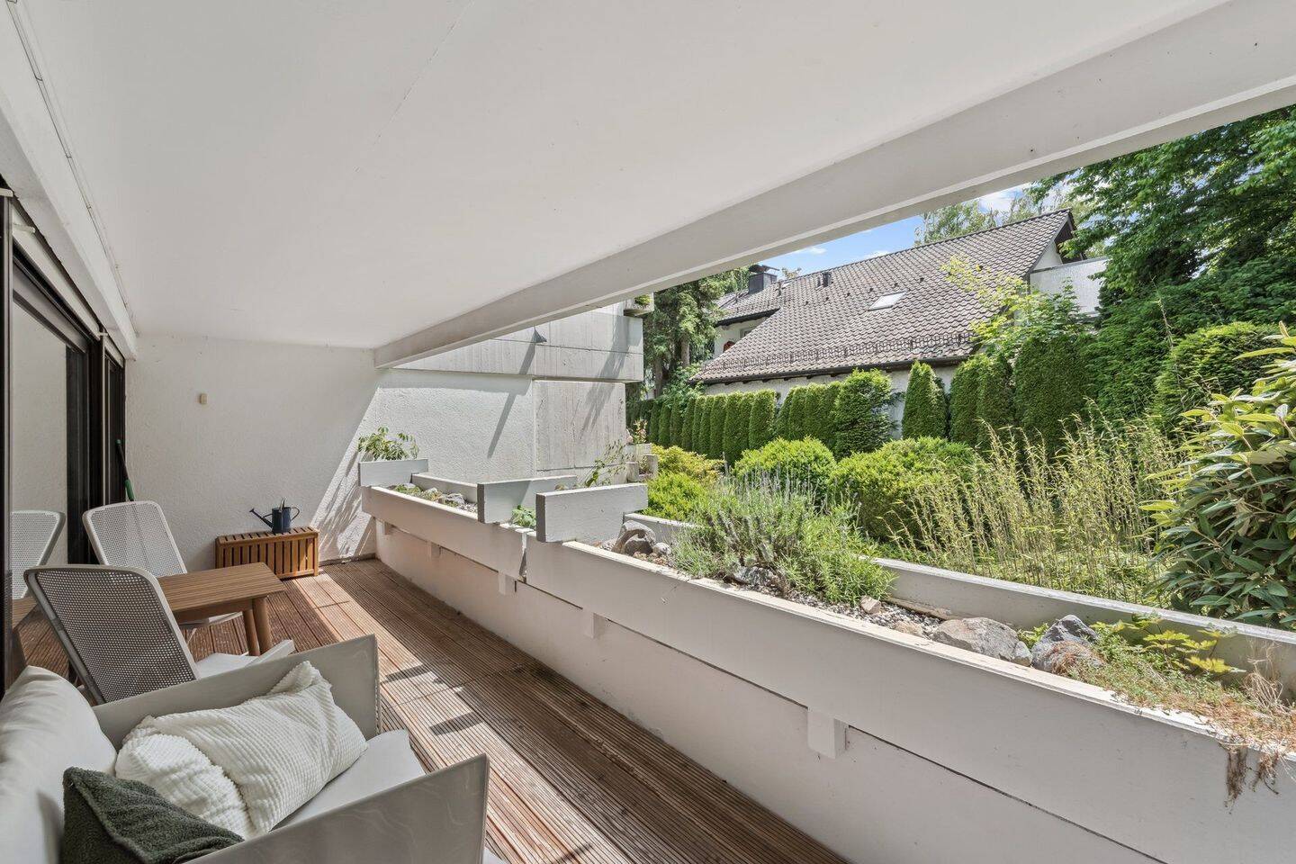 Bestlage in Solln- modernisierte & gut vermietete 3 Zimmer mit Süd-Balkonterrasse, EBK, Pool & Sauna – München – Vorschaubild 3