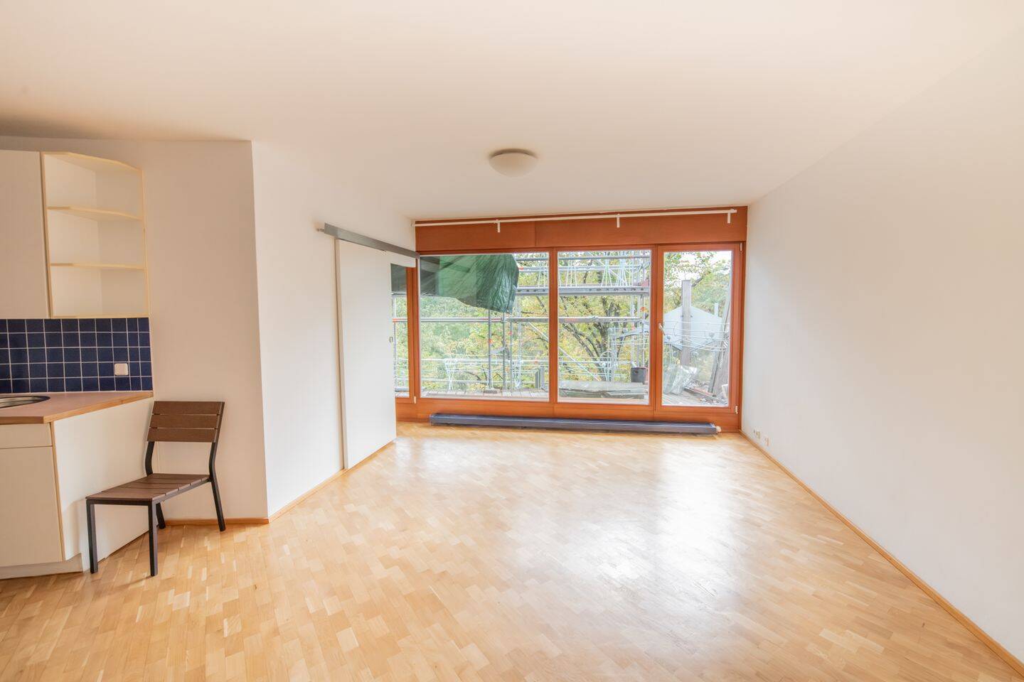 Architektonisches Highlight mit Südterrasse und Ausblick zum Preußenpark: Stilvolle 2-Zimmer-Wohnung – Berlin – Vorschaubild 2